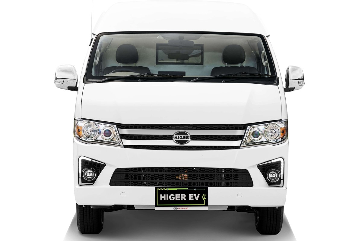 Higer EV H5C high-roof front view