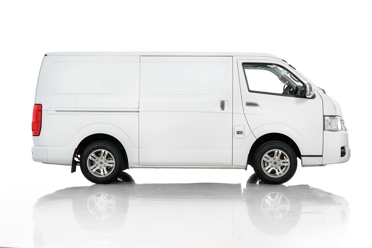 Higer EV H5F Cargo Van side profile